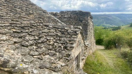 Les caves Entre-deux-Monts 