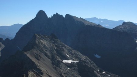 Et tout en face Grand Pic, Pic Central et Croix de Belledonne.