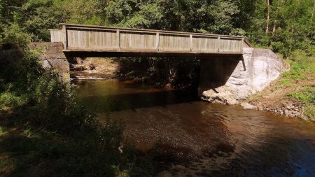 L’Ance et la passerelle de Chizenzuve.