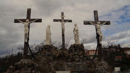 Rocher et calvaire de la Tour-en-Jarez.