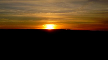 Le soir, à Saint-Héand.