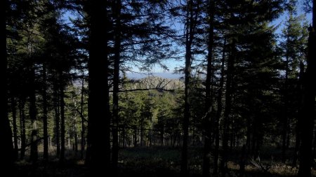 Une autre des Dents du Diable, la Grosse Roche.