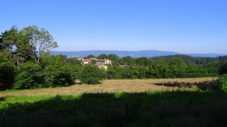 Hameau d’Olliergues dans le rétro.