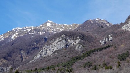 De Grésy, vue sur la Pointe des Arces, Rochers de l’Arpette et Mont de Grésy