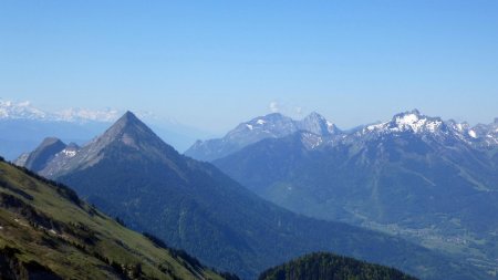 Bauges : Dent de Cons, Armenaz, Pécloz, Sambuy