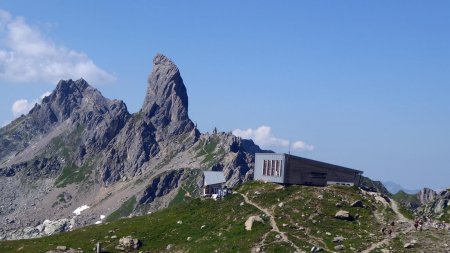 Pierra Menta et refuge de Presset