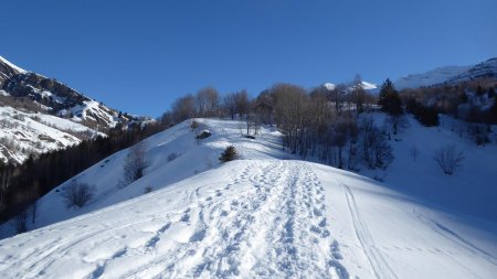 Montée vers l’Erpette