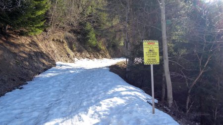 Panneau «Danger-Avalanches»