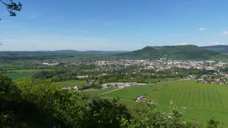 Belvédère de Bénédégand : Champagnole et le mont Rivel