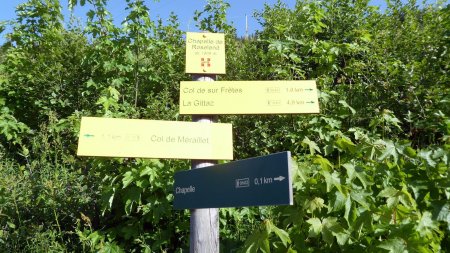 Panneau au départ, direction Col de Sur Frêtes