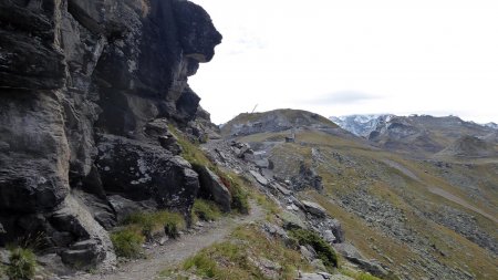 Sous le Roc de Tougne, vers le Mont de la Challe