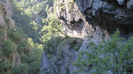  Sentier vertigineux