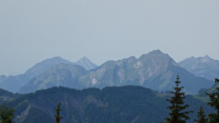 Bauges : Armenaz, Pécloz, Belle Étoile, Dent de Cons, Chaurionde, Sambuy