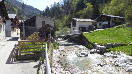 Villard du Planay, le pont à traverser au retour