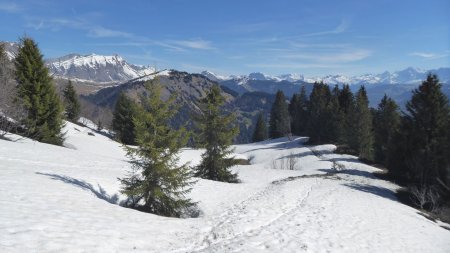 Praz Vechin, descente par l’autre versant