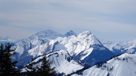 Armenaz, Pécloz, Dent de Cons