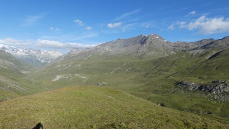 Rétro : arrivé à la large crête, vue sur le Vallon de la Rocheure