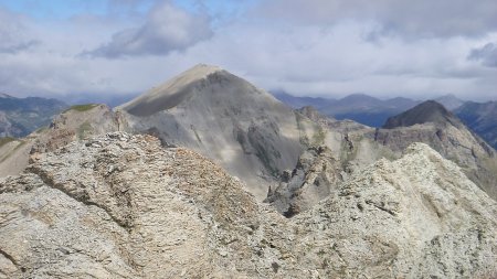 Zoom sur le Pic de Peyre-Eyraute (2903m) 