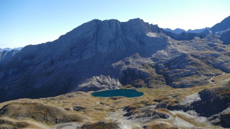 Lac Foréant au pied de la Taillante.