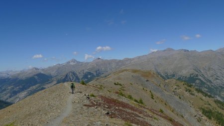 On a beau prendre le temps, nous voilà bientôt au bout des crêtes.