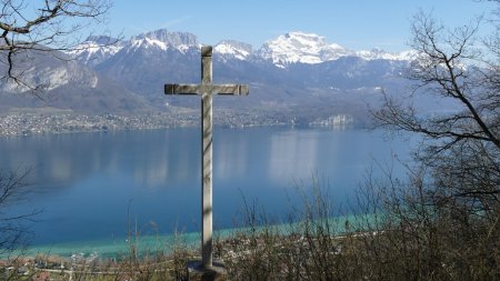 Le Lac d’Annecy ... un beau lac.