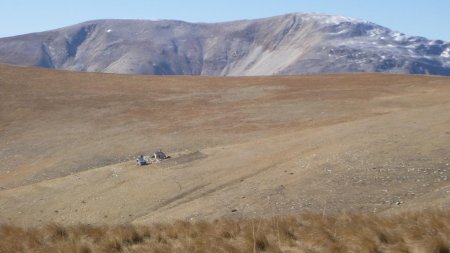 Une cabane sur le haut du cirque