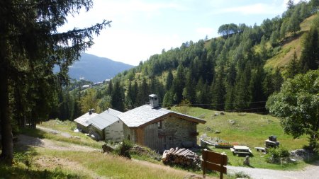 Retour au hameau du Vaz (1519m)