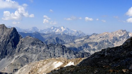 En fond la Meije