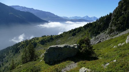 Grandes Rousses à gauche et Roche de la Muzelle à droite, maintenant bien en vue.