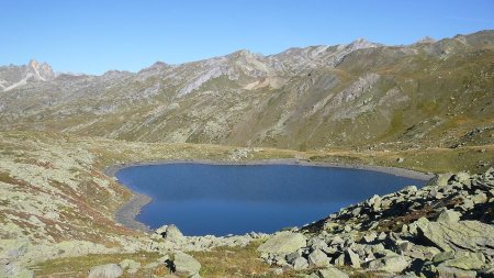 Lac Rond en forme de coeur