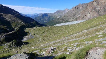 [Rétro] Montée régulière sur le flanc herbeux de la moraine