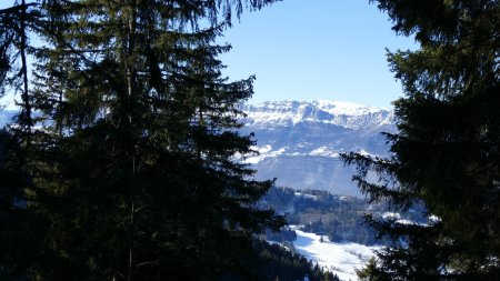 Fenêtre sur les Lances de Malissard.