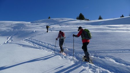 Rejoindre à vue le Col du Merdaret.