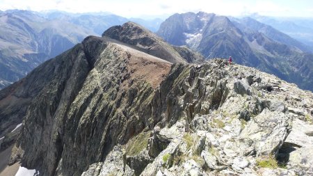 Sur l’arête de la Pyramide, dans le rétro