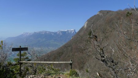 Belle vue sur le Granier au Rocher de Manettaz.