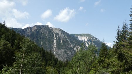 Rocher de Villeneuve et Dent du Villard