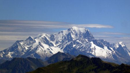 Aiguille de Bionnassay, Dôme du Goûter, Mont Blanc, Grandes Jorasses