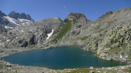 Nous voilà au Lac de la Croix.