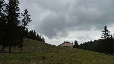 Passer à proximité de la ferme de la Landoz Neuve