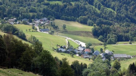 Mont Devant, Mont Derrière