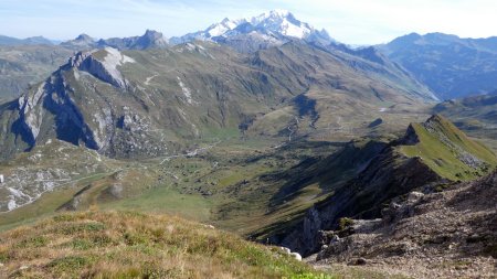 Vue plongeante sur le Plan de la Lai