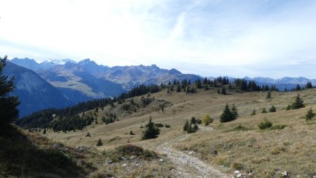 Sous le Mont de la Guerre, vue arrière