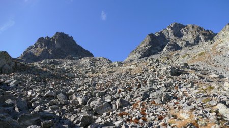 Brèche de Roche Fendue, masquée, dans l’axe.