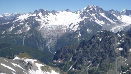 Zoom sur le glacier du Tour