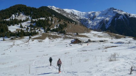 Peu de monde au Col du Chaussy.