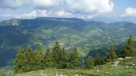 En face c’est le Désert ... d’Entremont.