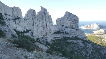 L’arête des Goudes vers son pas ( celui nommé «demi-lune»)