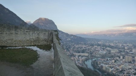 De retour à Grenoble avec le Mont St-Eynard