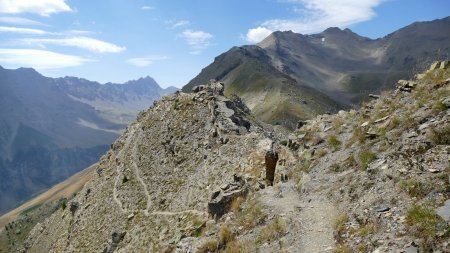 On a même le choix entre deux façons de passer.