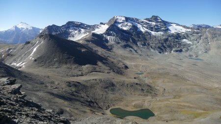 Avec la Pointe de Charbonnel sur la gauche.